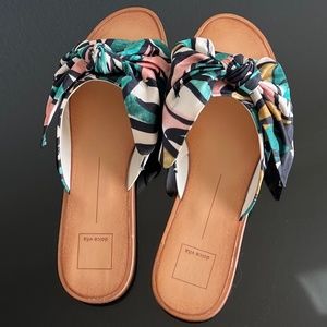 Dolce Vita - Parin Sandal - multi colored bow size 11 nwt